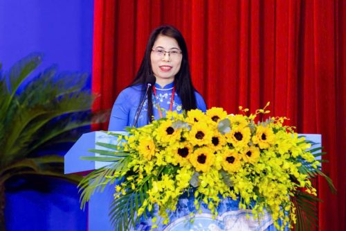 3-Dong-chi-Luong-Thi-Dao-trinh-bay-du-thao-Phuong-huong-nhiem-vu-nhiem-ky-2025-2030